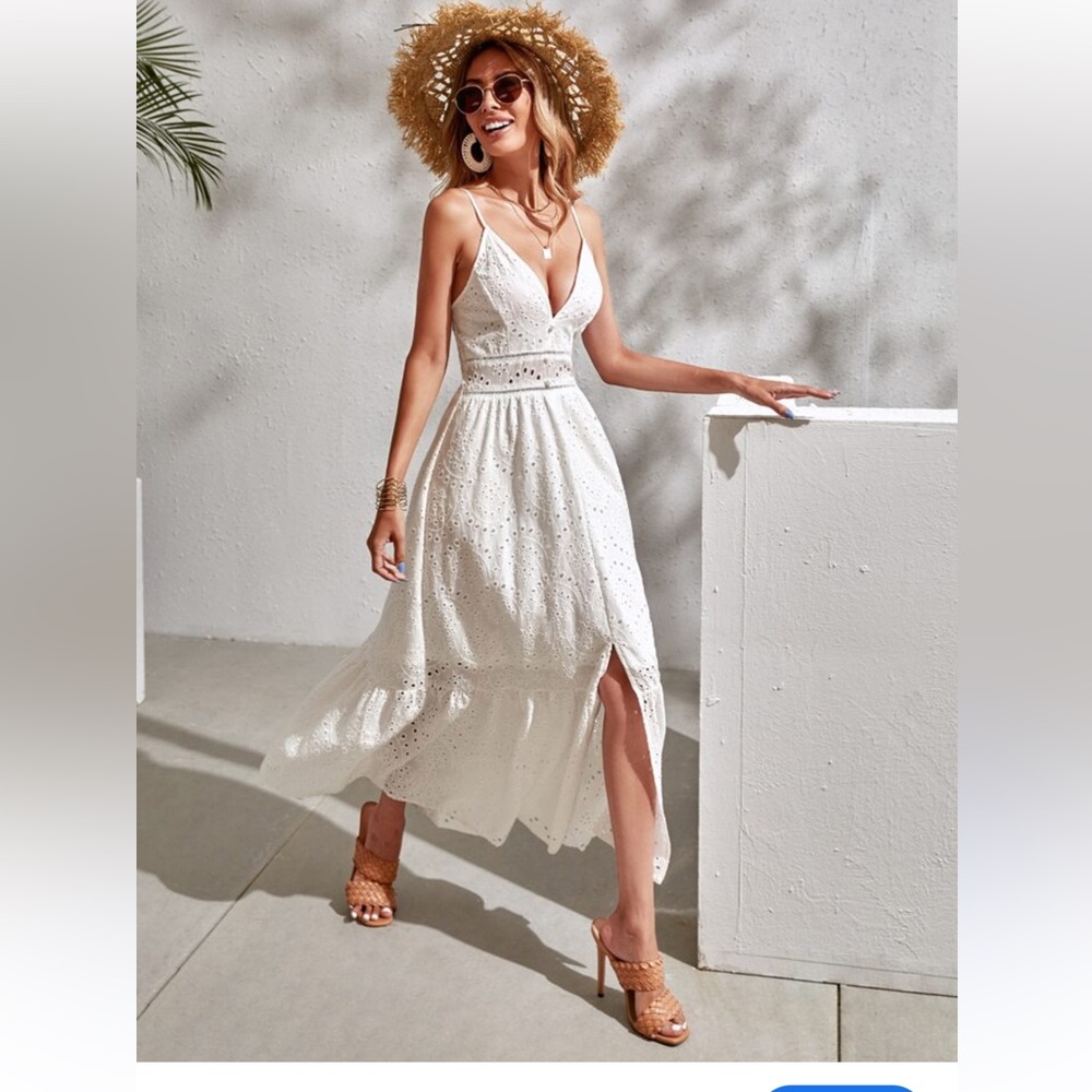 Simplee Women’s White Eyelet Spaghetti‎ Strap Summer Dress. Size L
